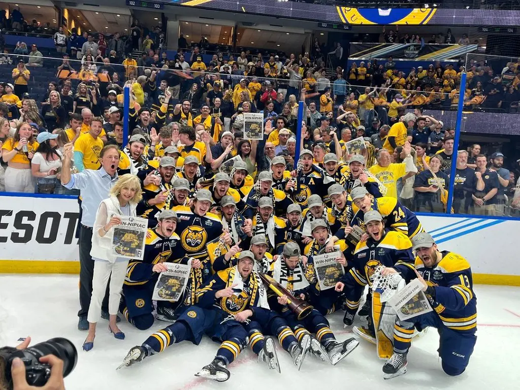 Quinnipiac becomes the National Champion after defeating Minnesota in FrozenFour NCAA college tournaments.