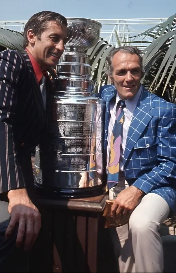Jean Beliveau and Henry Richard posed with the Stanley Cup after their victory in 1971